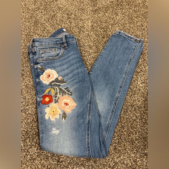 Zara Denim - Zara Women Premium Denim: Floral Embroidered Skinny Distressed Jeans Size 4/27L